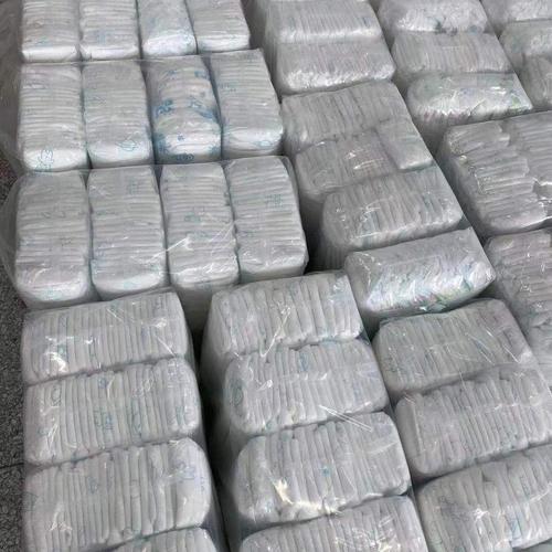 自創(chuàng)業(yè)以來致力于衛(wèi)生用品的改良于更新,公司新引進具有世界水平的